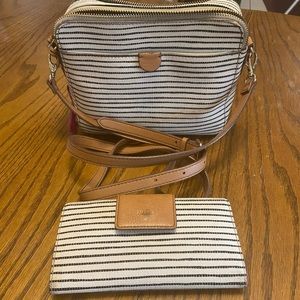 Fossil Cross Body Purse and Wallet